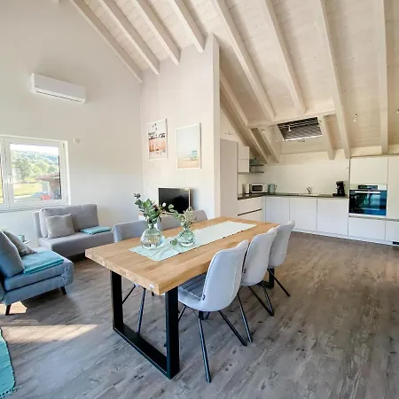 Wunderschoene Helle Wohnung Mit Grosser Dachterrasse Gottmadingen Extérieur photo